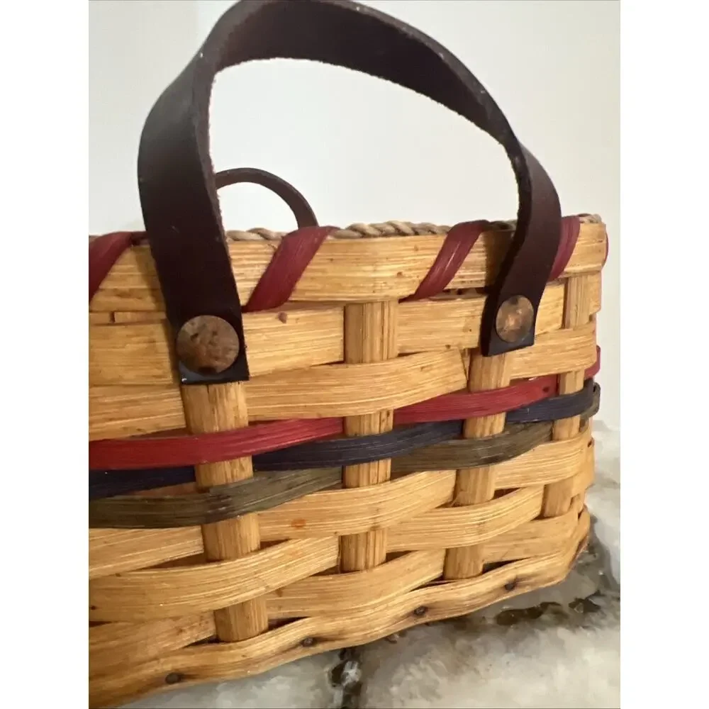 Vtg Amish Hand Woven Basket Enos Schrock Jerusalem OH 2001 Signed Wooden Base